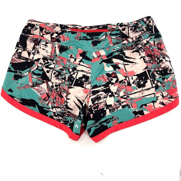The North Face women’s geo print lined running shorts - Picture 4 of 6